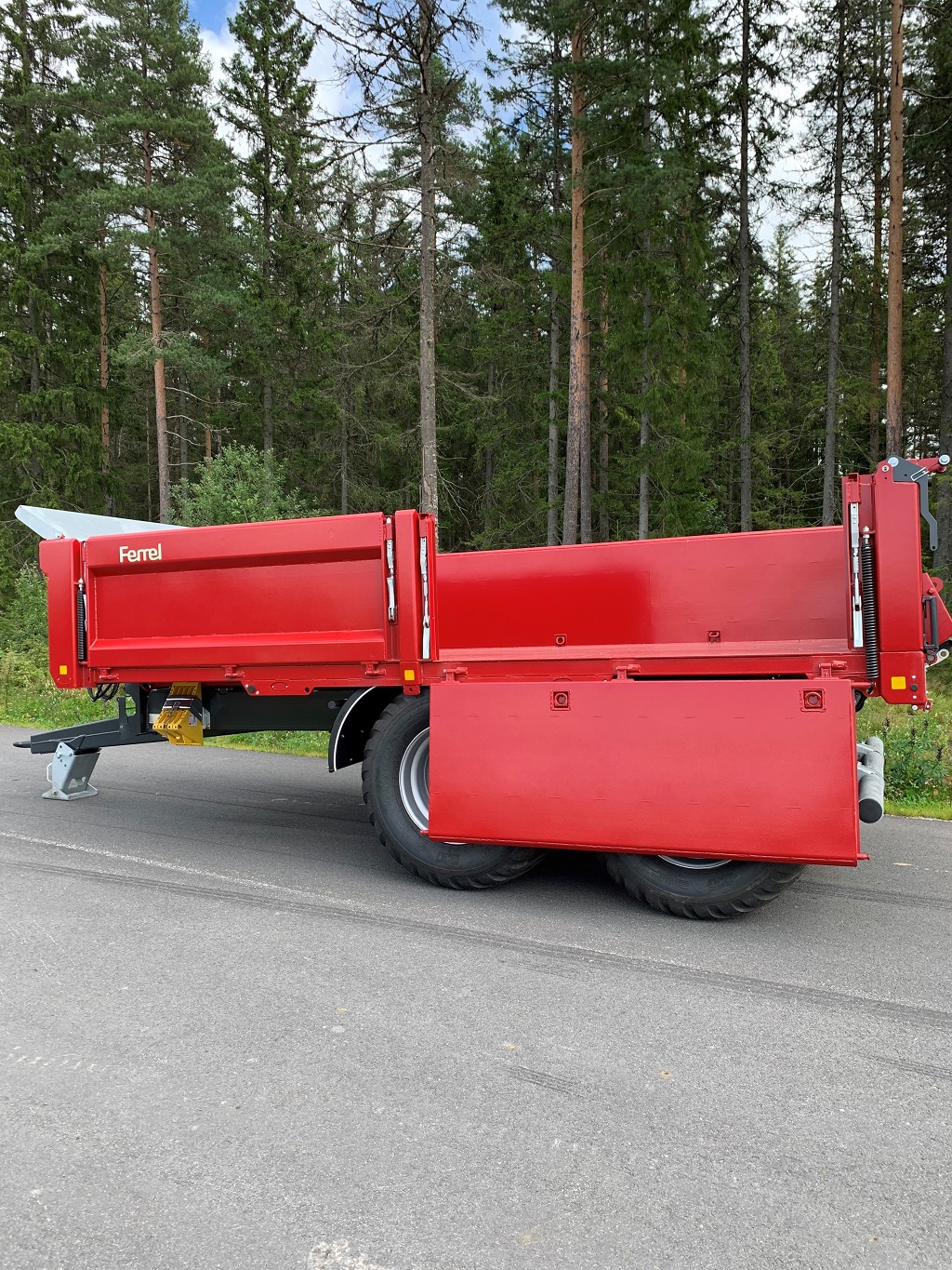 FERREL TUNGDUMPER 135DU M/NEDFELLBARE SIDEKARMER/HYDR.BAKLEM - Image 2